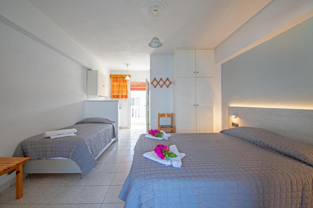 Baywatch Apartments On The Beach By "Elite" Amoudi Exterior foto