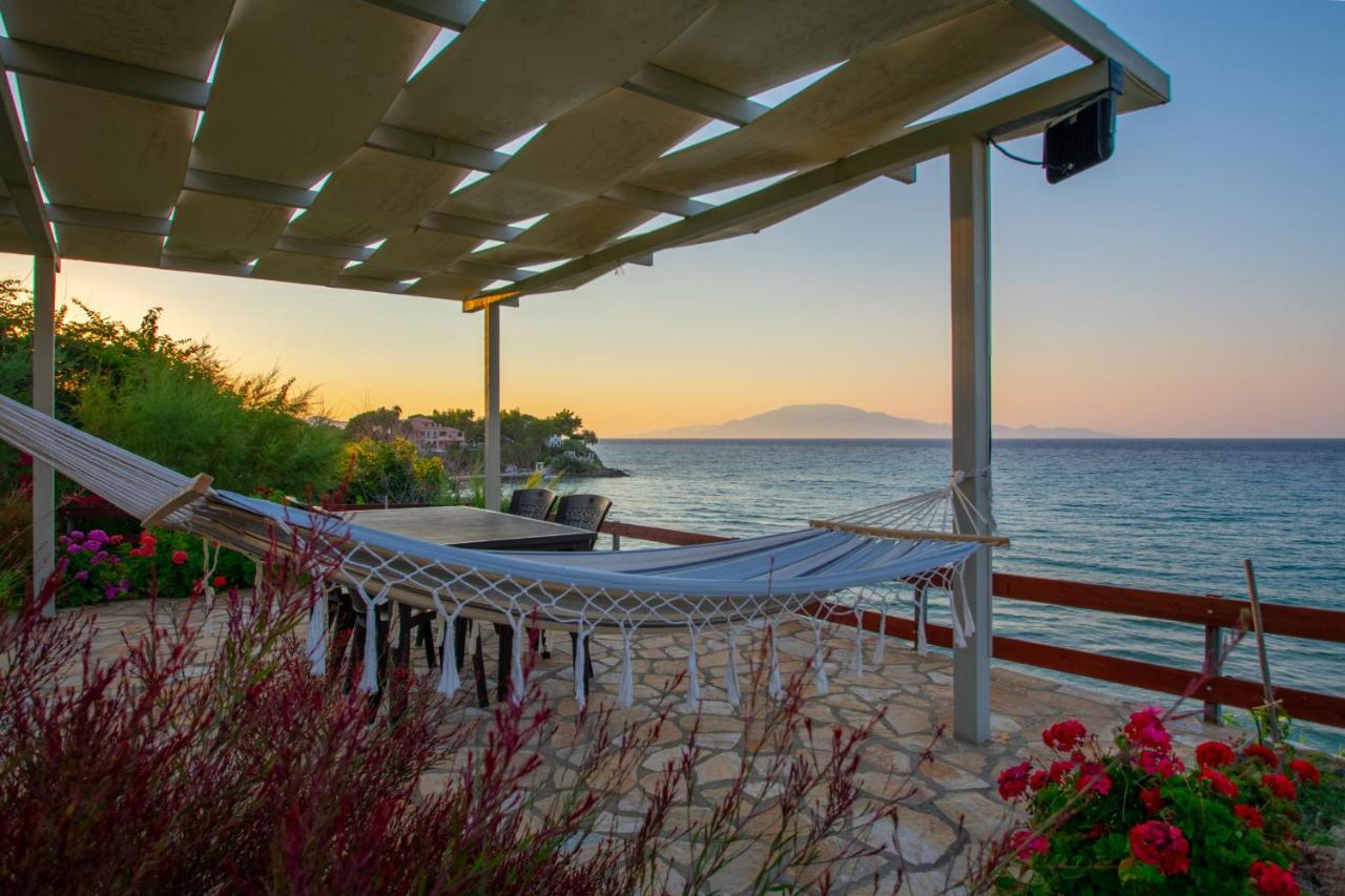 Baywatch Apartments On The Beach By "Elite" Amoudi Exterior foto