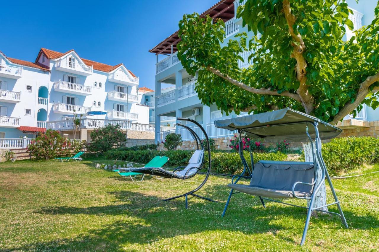 Baywatch Apartments On The Beach By "Elite" Amoudi Exterior foto