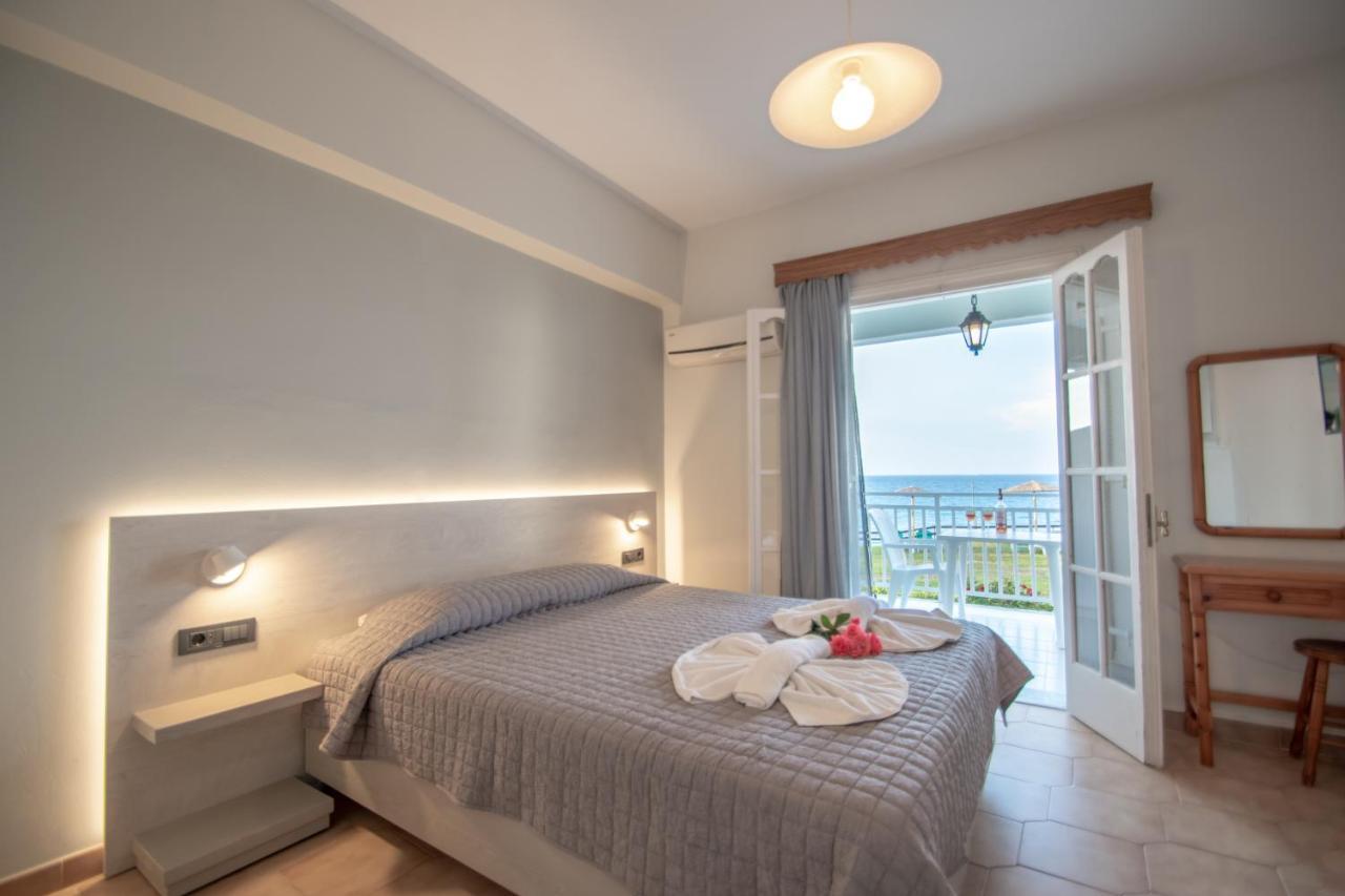 Baywatch Apartments On The Beach By "Elite" Amoudi Exterior foto